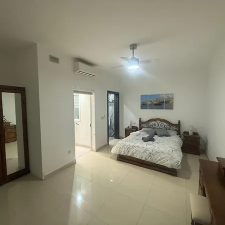 Traveller's Rest 3* Gudja