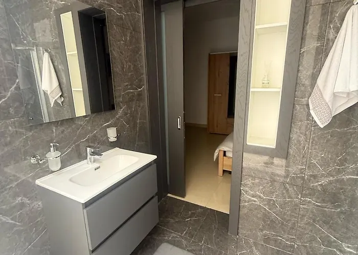 בית הארחה Traveller's Rest Gudja